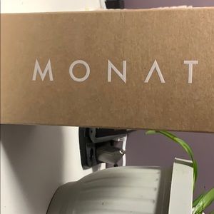Monat shampoo and conditioner with root lifter